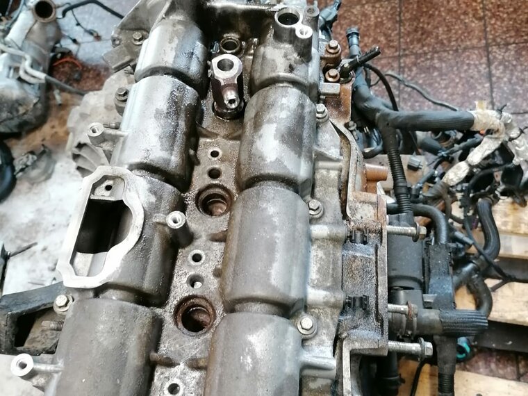 odvŕtanie poškodených vstrekovačov Ford 2.0