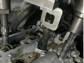 Vyťahovanie vstrekovača Fiac Ducato hydraulickou metódou 20-t